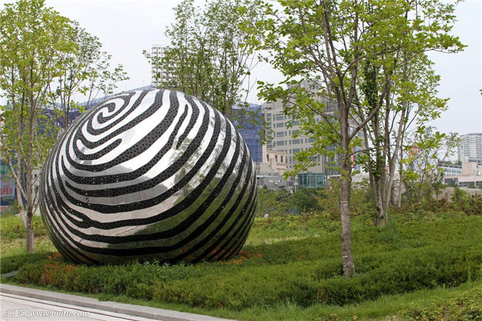  园林不锈钢雕塑